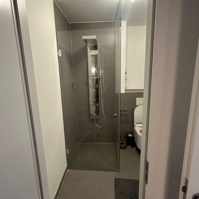 Gründliche Reinigung der Büroräume durch Fix&Klar in Berlin Steglitz