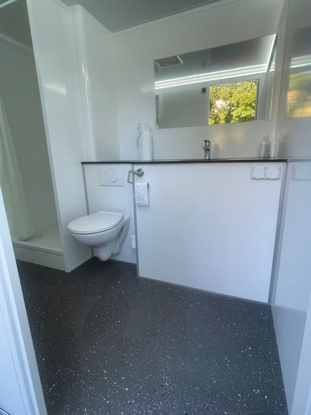 Fix&Klar sorgt für saubere Badezimmer in Berlin Tiergarten