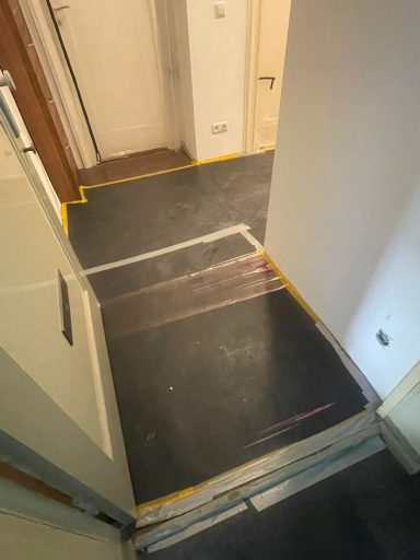 Bodenschutz und Staubschutztüren durch Fix&Klar in Berlin Steglitz