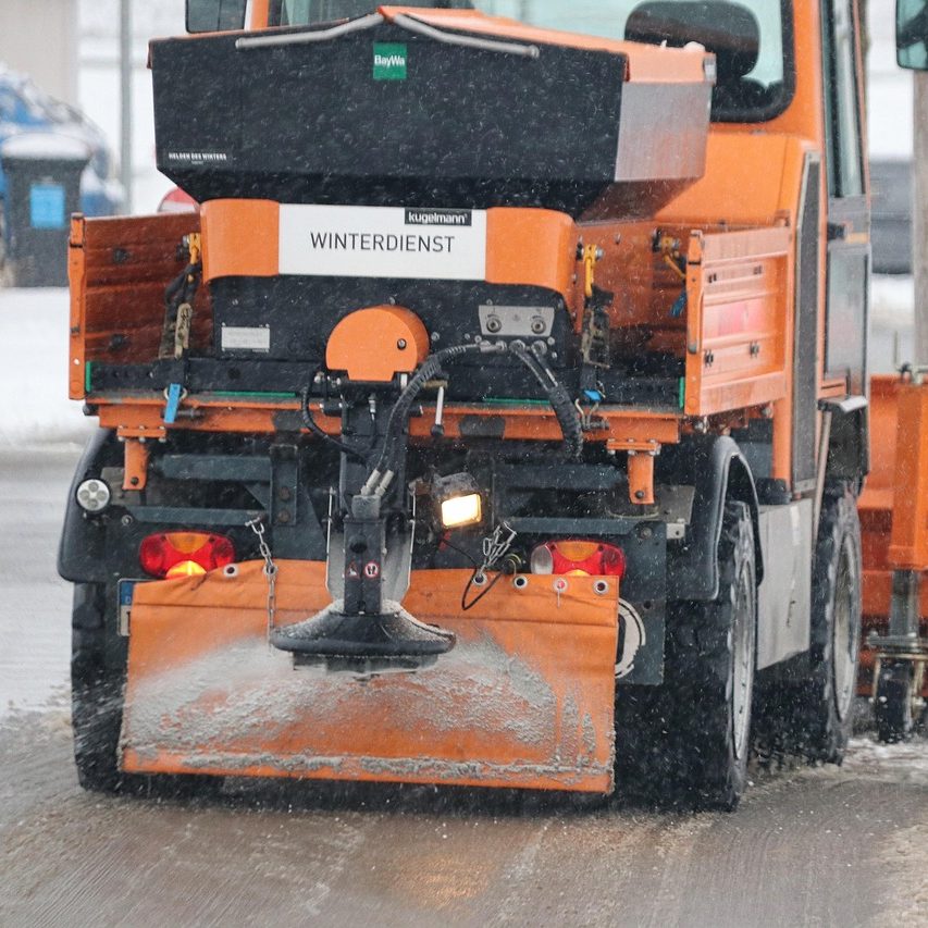 Fix&Klar Winterdienst Berlin – Schneeräumung für private & gewerbliche Kunden